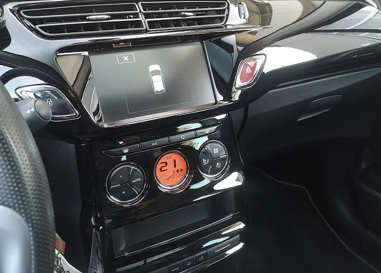 Zunanja slika - Citroën C3 - Exclusive PureTech 82 BVM - 12