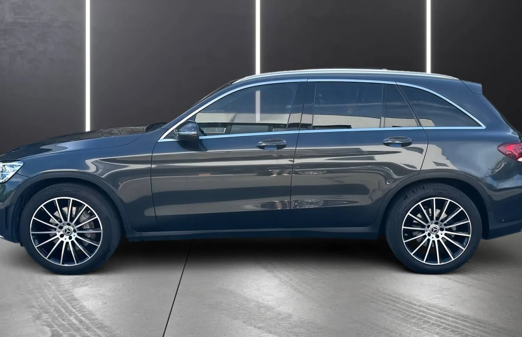 Zunanja slika - Mercedes-Benz GLC-Razred - 300d AMG LINE MULTIBEAM VIRTUAL RADAR TOP... - 4