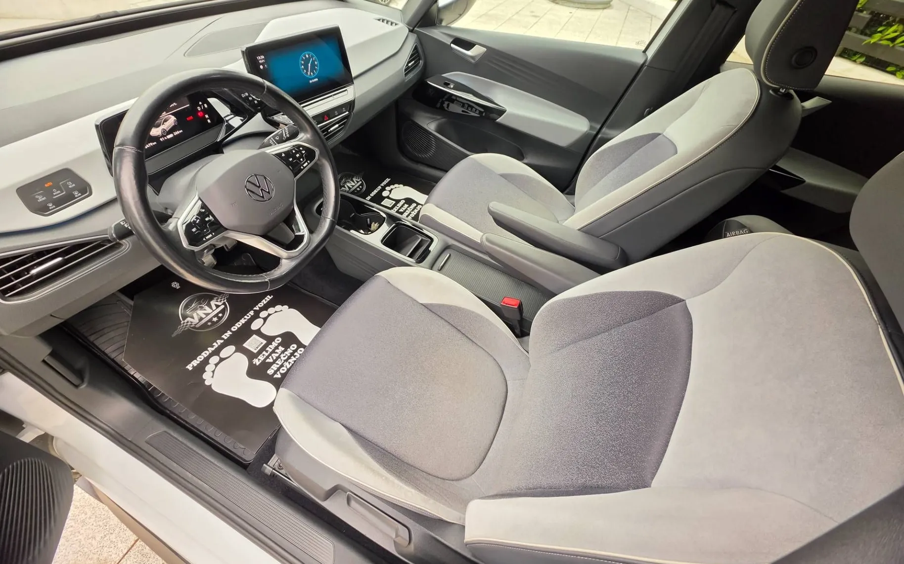 Notranja slika - Volkswagen ID.3 - Pro Performance Tech  58 kWh  |KAMERA|WEBASTO|TOP| - 7