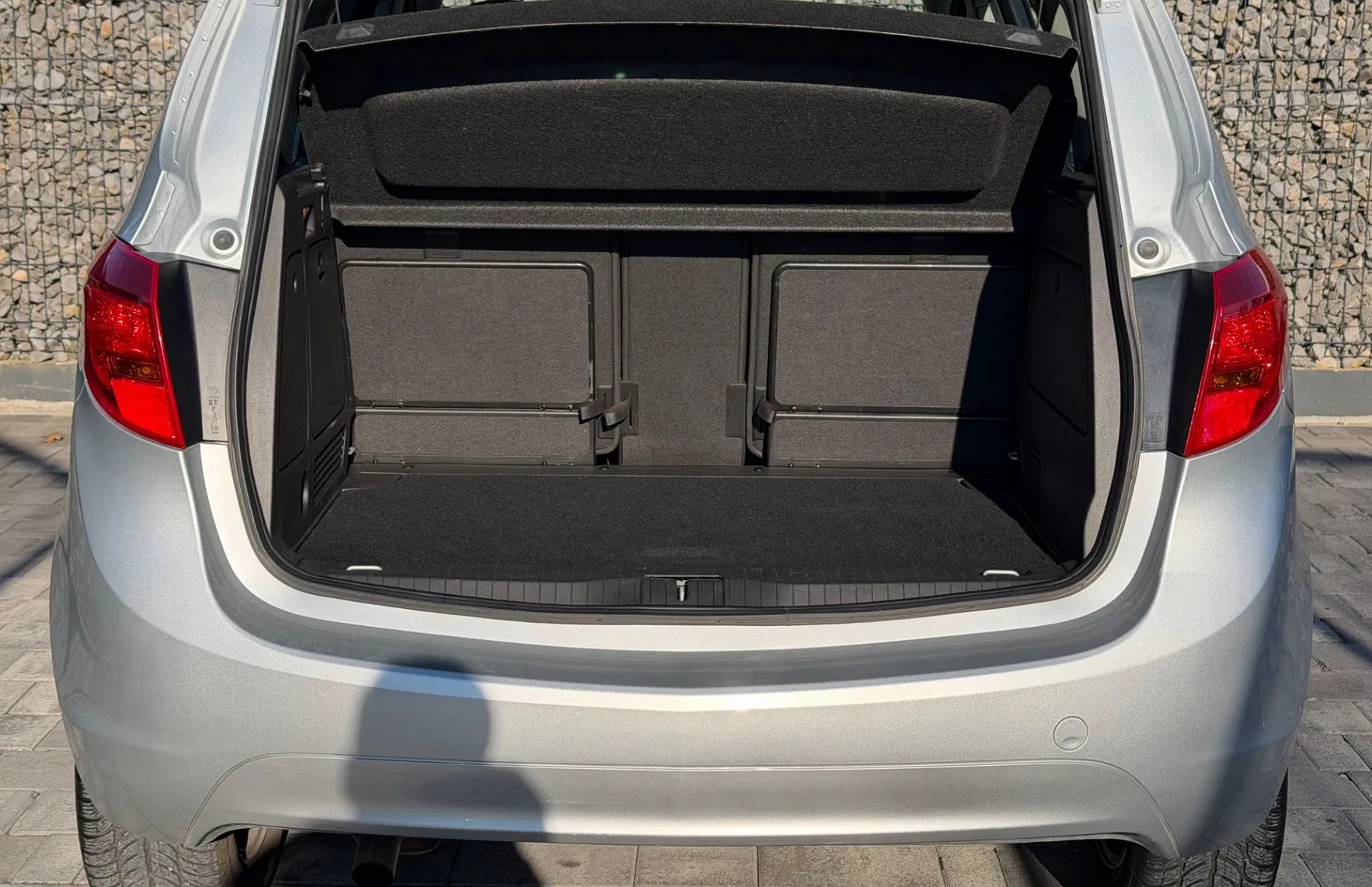 Zunanja slika - Opel Meriva - 1.4 Turbo |SLO|2. LAS.|2 CON. KLIMA| - 19