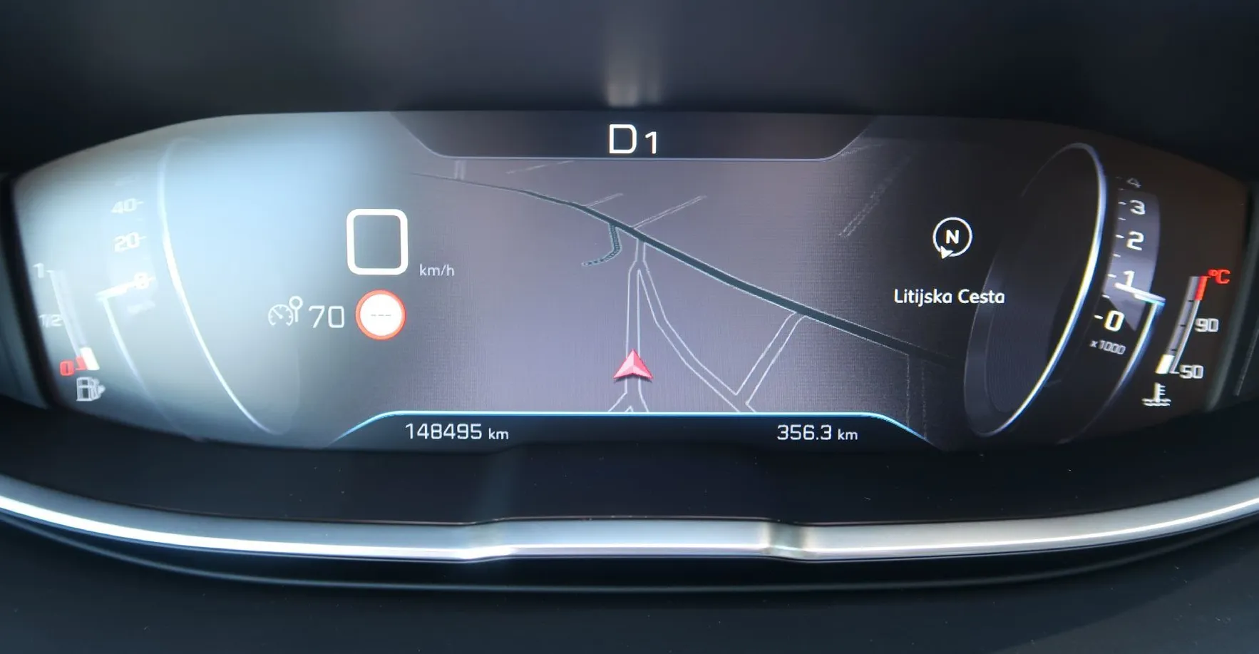 Zunanja slika - Peugeot 5008 - 1.5 BLUEHDI 130 AUT.-NAVI-KAMERA-PDC-7 SEDEŽEV - 20