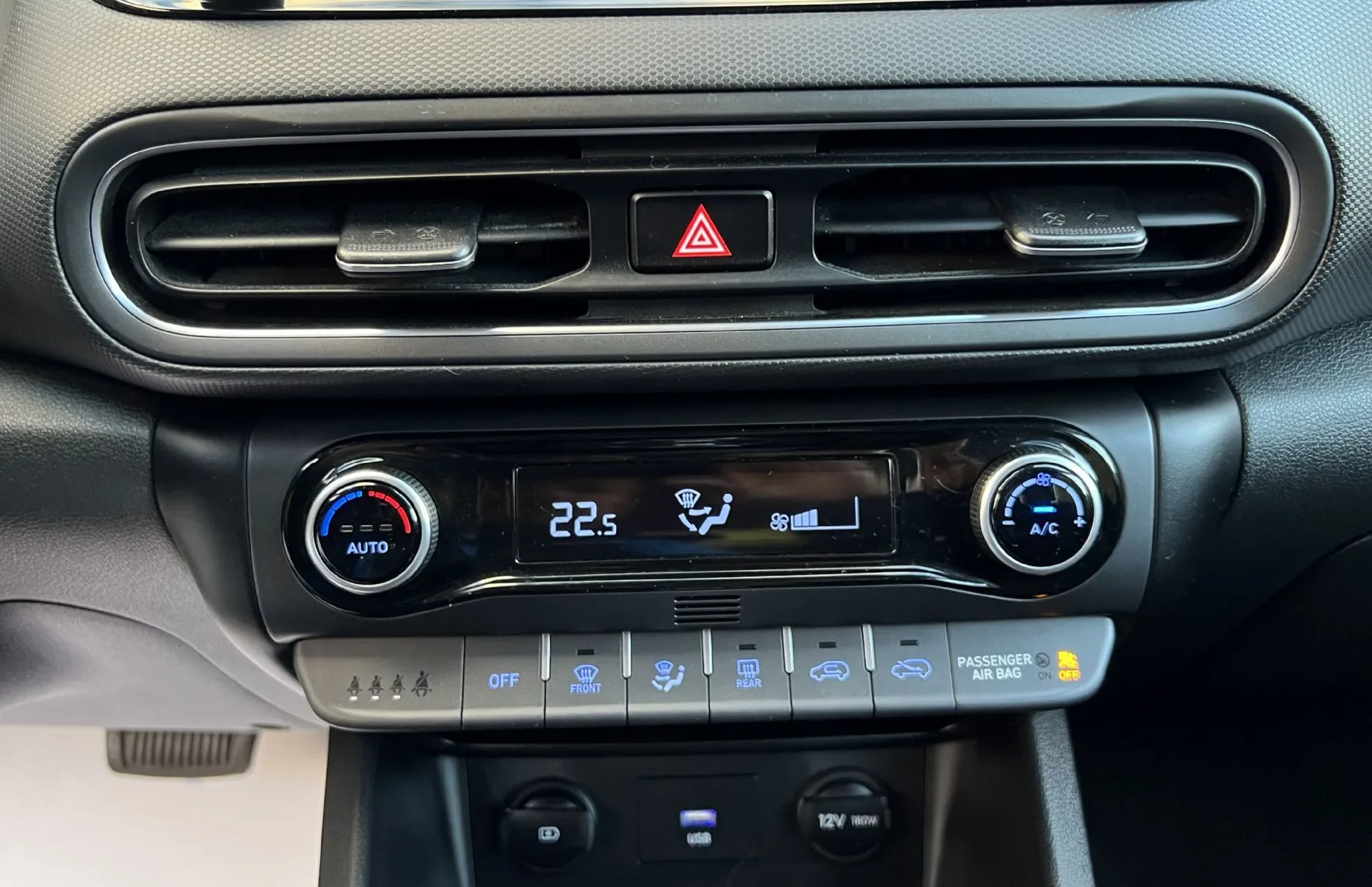 Zunanja slika - Hyundai Kona - 1.6 CRDI 136 MHEV od 1 lastnika 1 letna garancija - 18