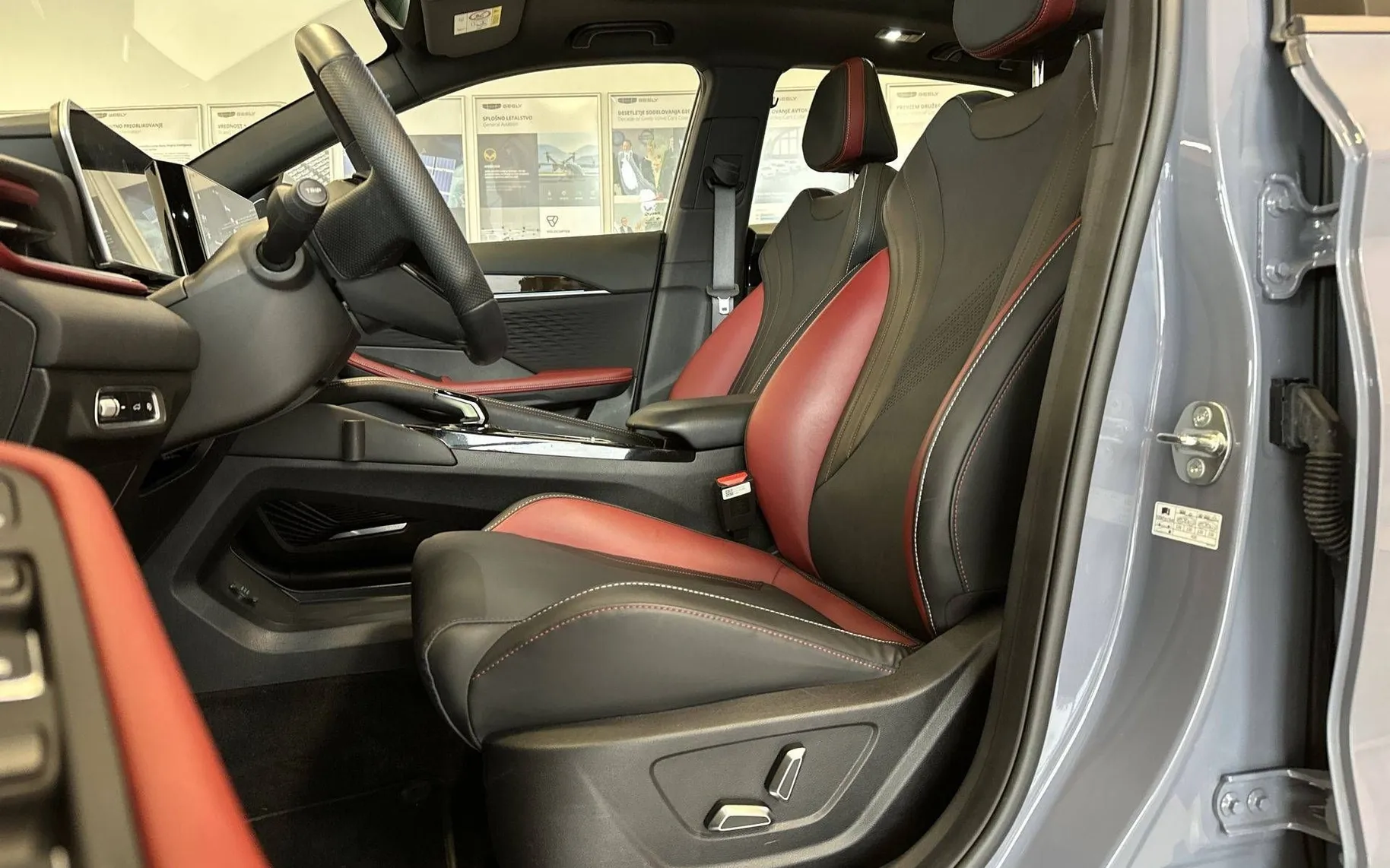 Notranja slika - Geely CoolRay - 1.5 TD GF+ - 9