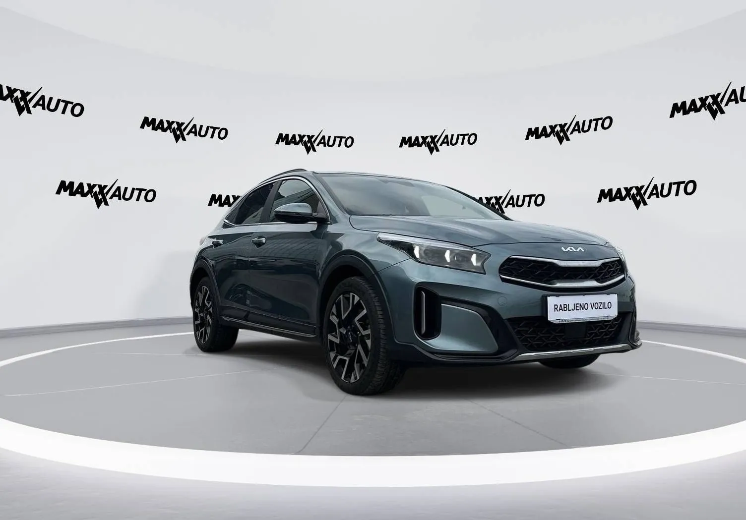 Zunanja slika - KIA XCeed - 1.5 T-GDi EX WAY 7DCT - 3