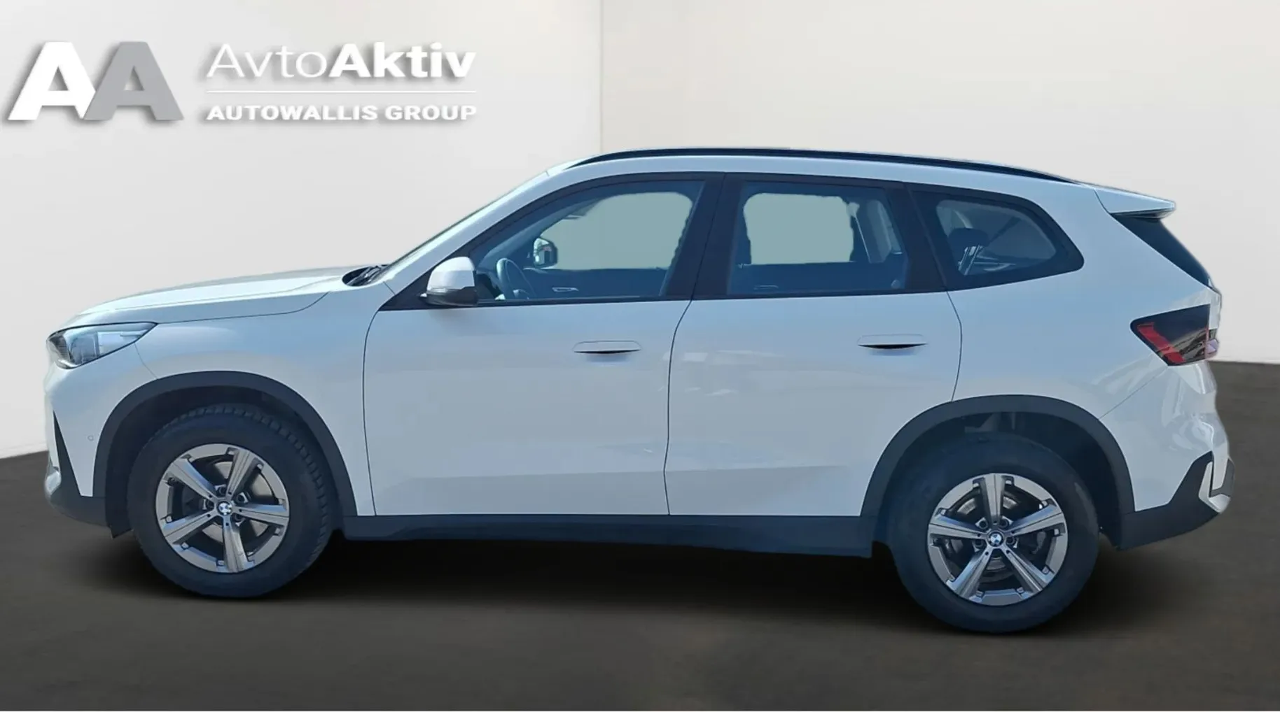 Zunanja slika - BMW X1 - serija :  sDrive18d  AT vl. kljuka, LED - 2