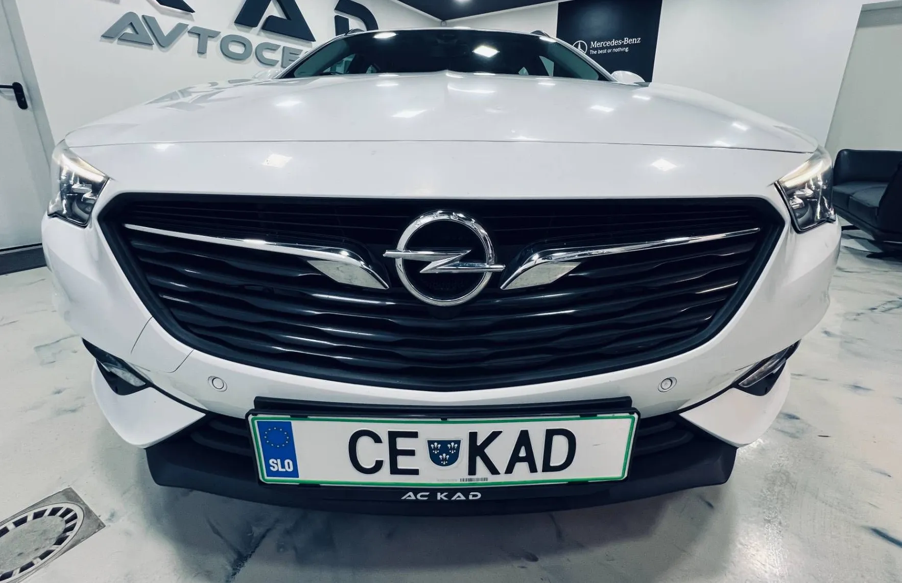 Zunanja slika - Opel Insignia - 2.0 CDTI 125KW SPORTS TOURER  4WD-PDC-SLOVENSKI... - 3