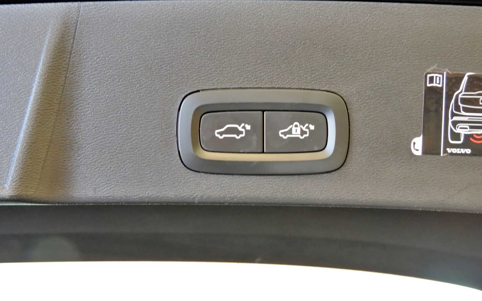 Zunanja slika - Volvo XC40 - T4 Recharge Twin Engine Inscription Avt. - 20