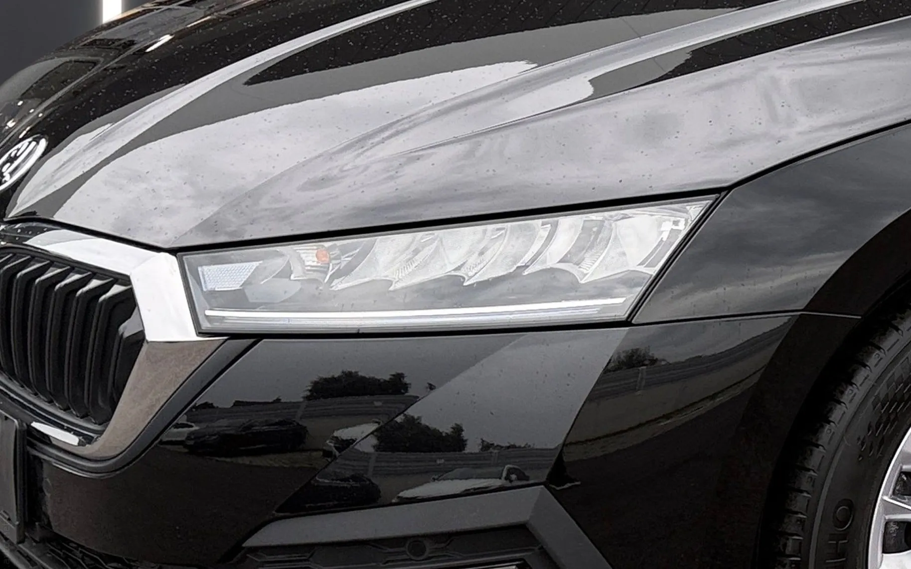Zunanja slika - Škoda Octavia - Combi 2.0 TDI Ambition DSG-Virtual-Navi-AppConnect - 5