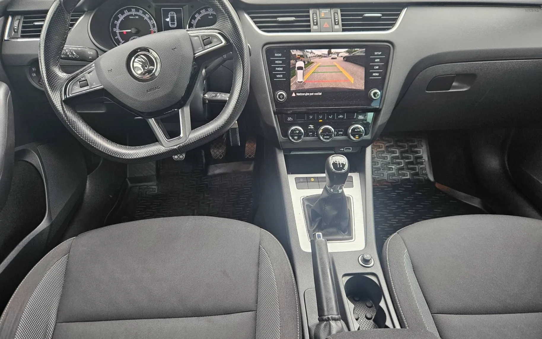 Notranja slika - Škoda Octavia - Combi 1.6 TDI  1.LASTNIK  SLO SAMO 92000KM... - 10