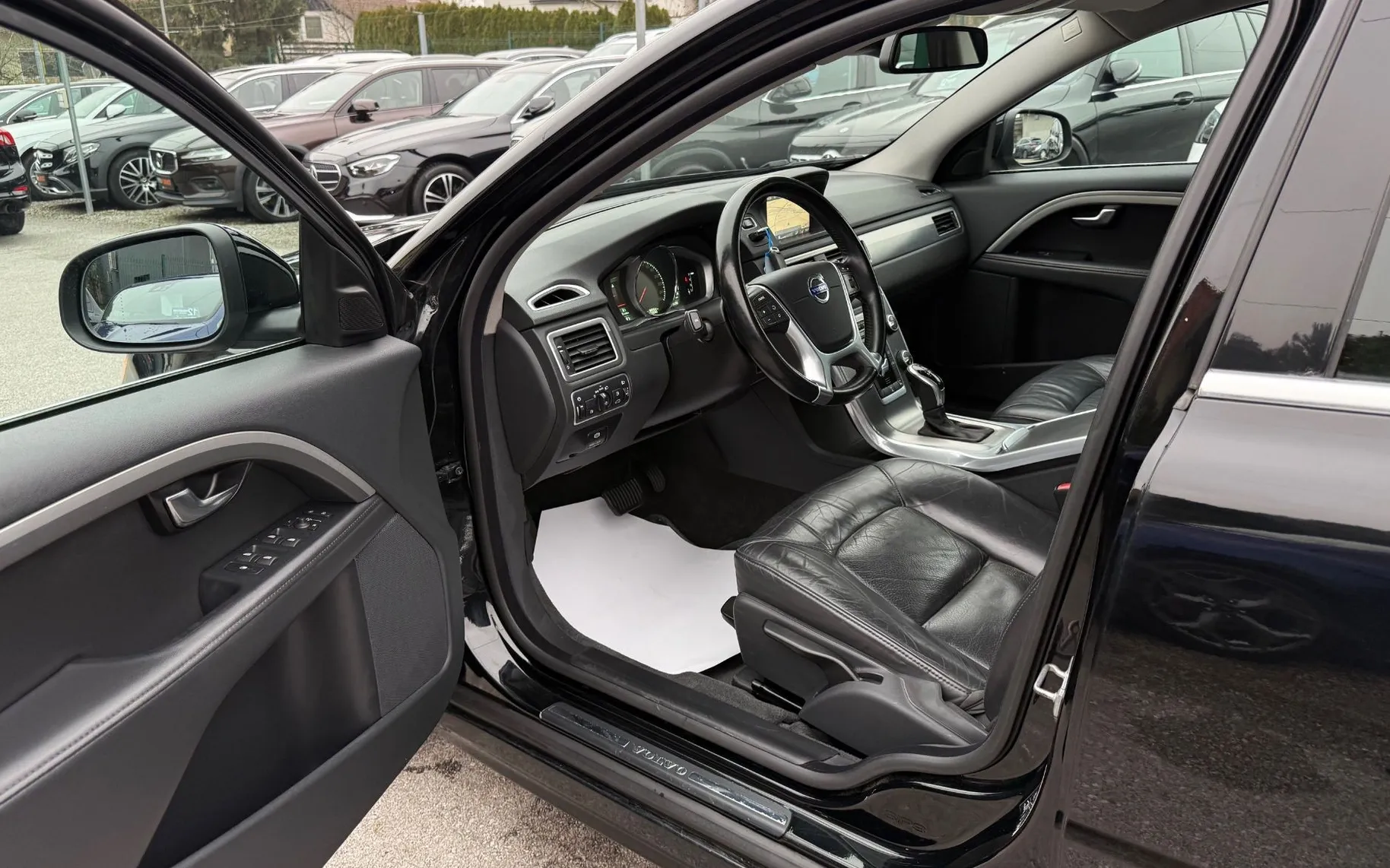 Zunanja slika - Volvo V70 - 2.0 D AUT. Momentum LED NAVI USNJE VLEČNA - 15