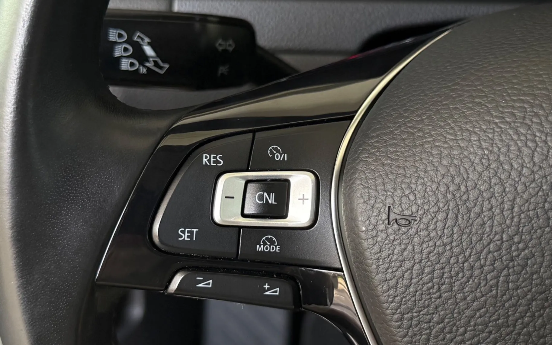 Notranja slika - VW Golf - 1.6 TDI-H LINE-XENON+LED-LIZING ZA TUJCE-ODLIČEN-. - 29