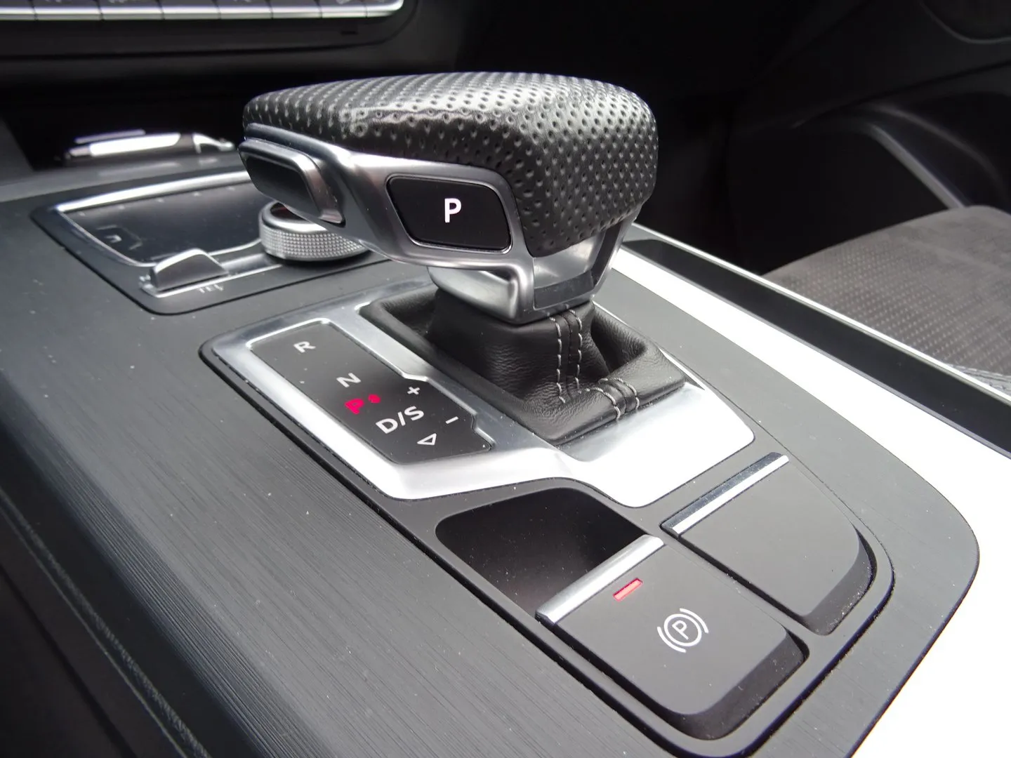 Zunanja slika - Audi Q5 - 2.0 TDI quattro Sport - 12
