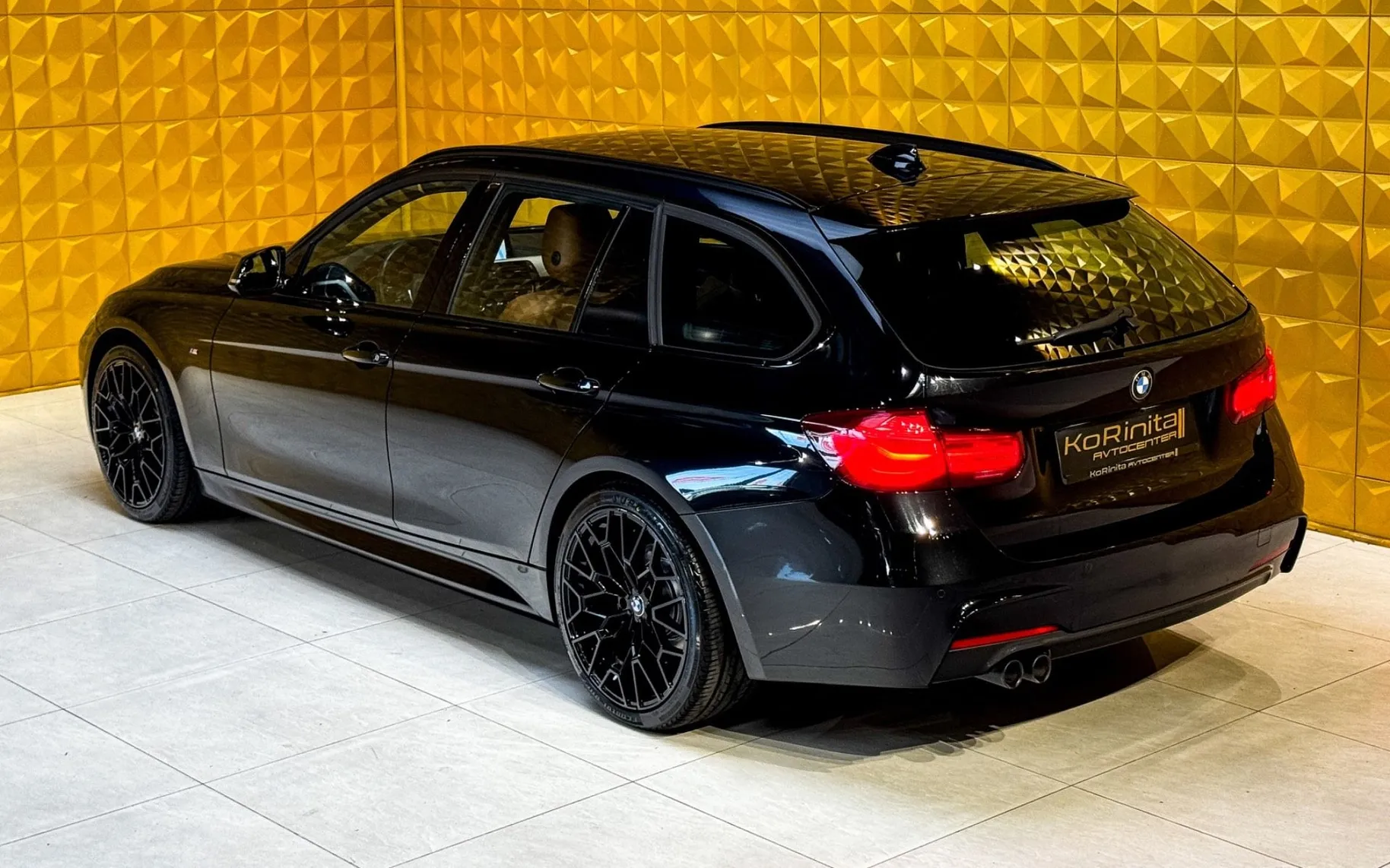Notranja slika - BMW serija 3 Touring: - 320d AUT. M Sport-LED-GRETJE-NAVI-TEMP... - 8