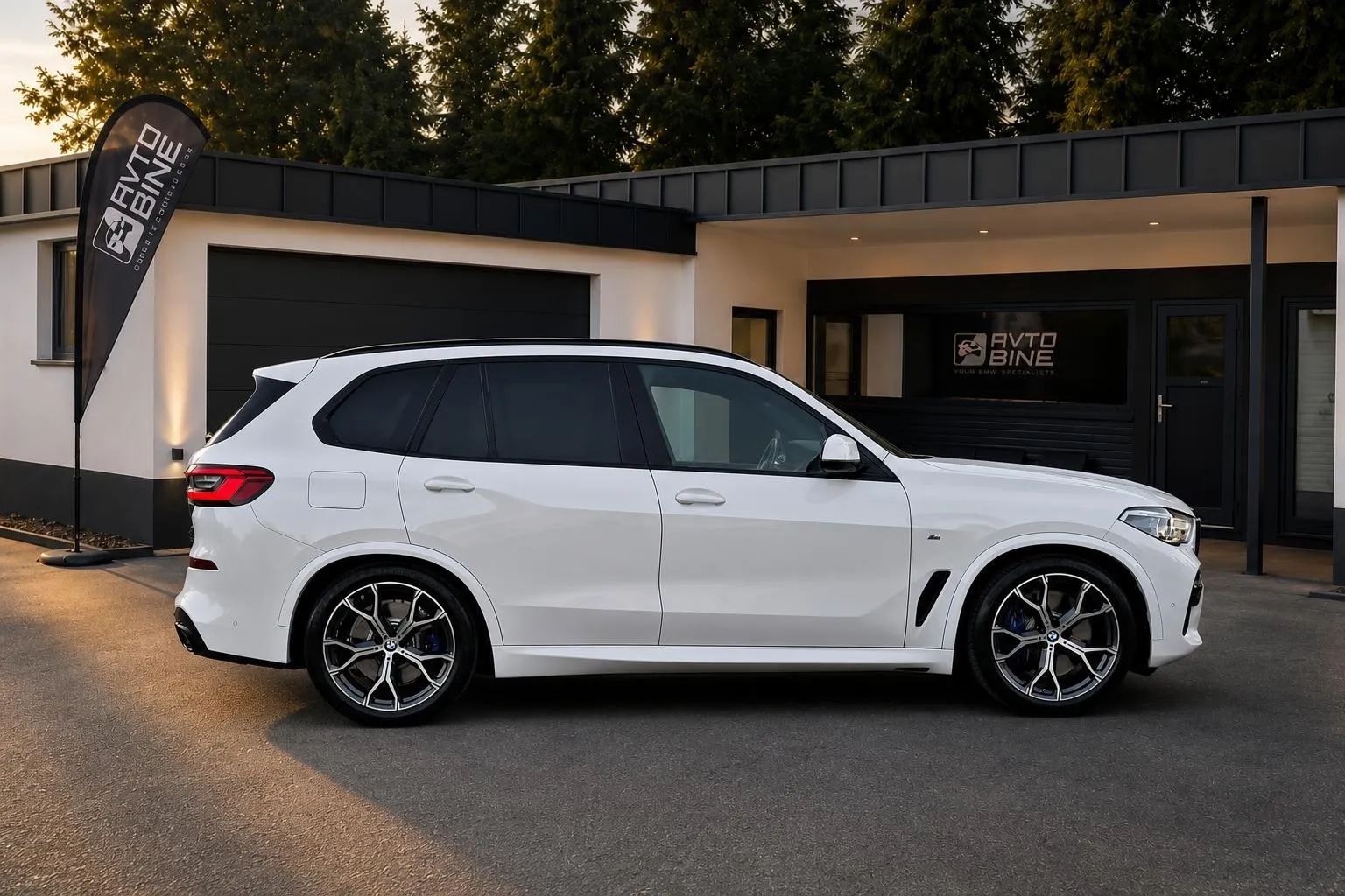 Notranja slika - BMW serija X5: - XDRIVE 3.0D•ZRAČNO•PANO•LASER•21COL•ICONIC GLOW... - 7