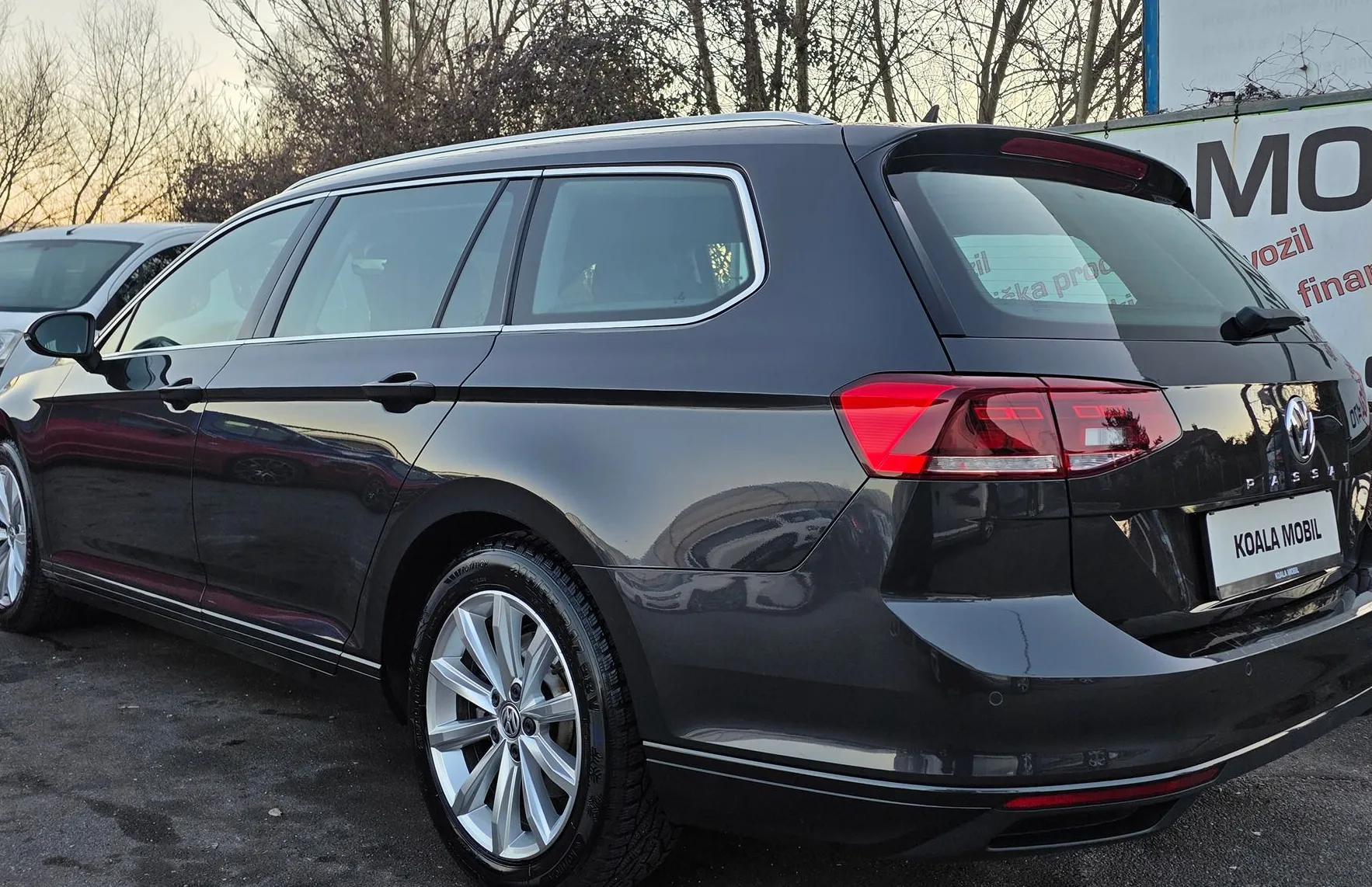 Zunanja slika - Volkswagen Passat - Variant 1.6 TDI BMT SCR DSG LED-NAVI-PDC-ALU PLATIŠČA - 6