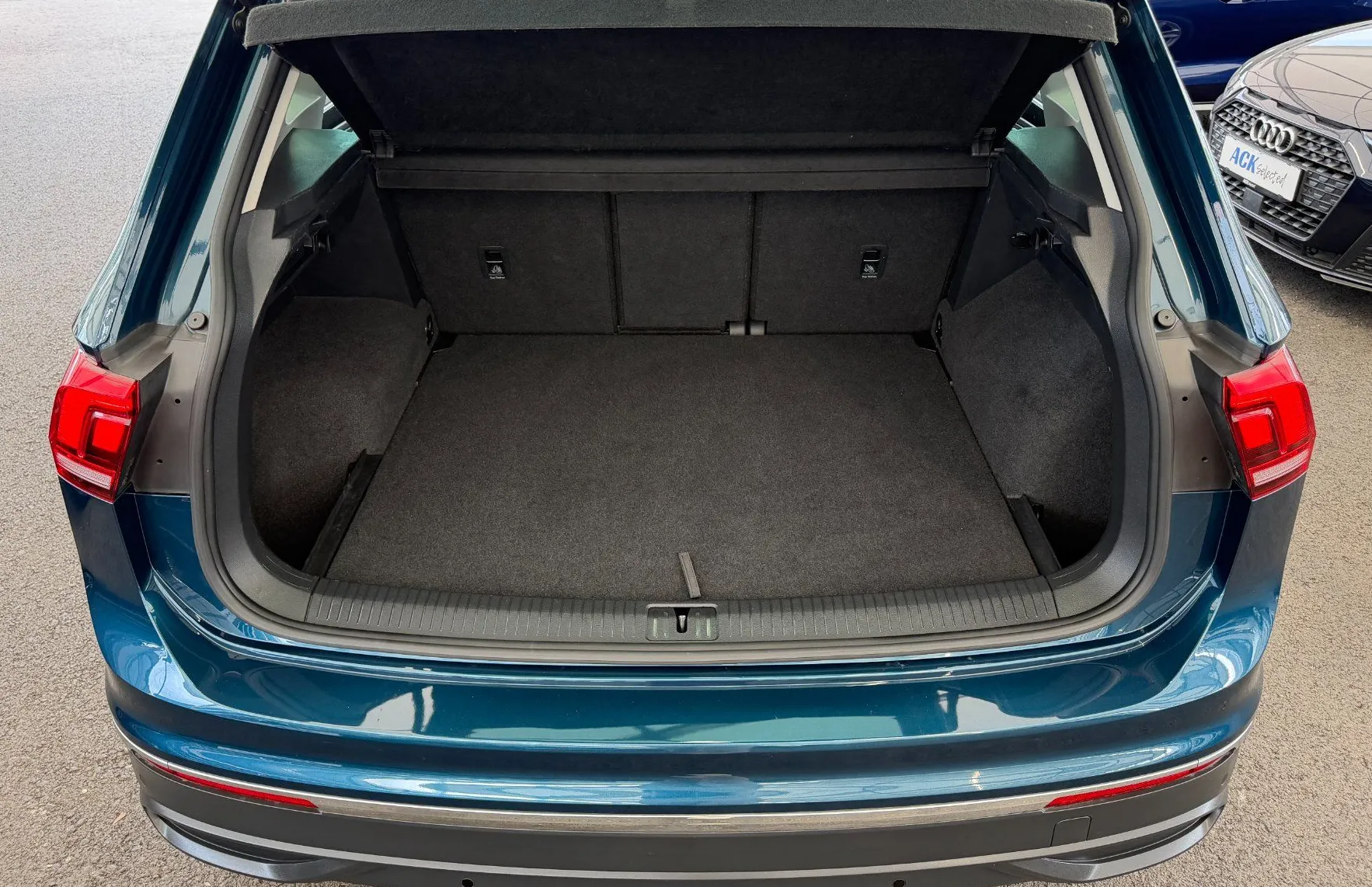 Zunanja slika - Volkswagen Tiguan - Life 1.5 TSI DSG - LED - KAMERA - KEYLESS - NAVI - 11