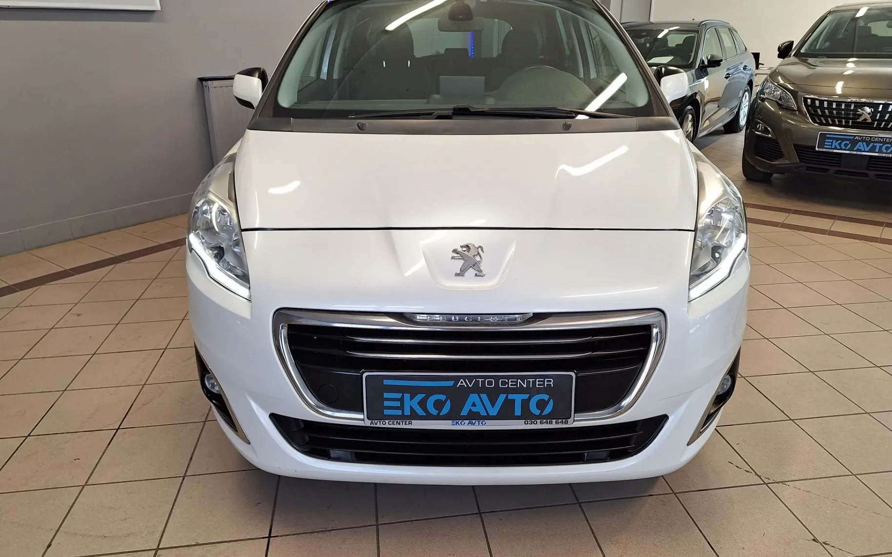 Zunanja slika - Peugeot 5008 - ACTIVE 1.6 HDI KREDIT BREZ POLOGA ODLIČNO OHRANJ.. - 2