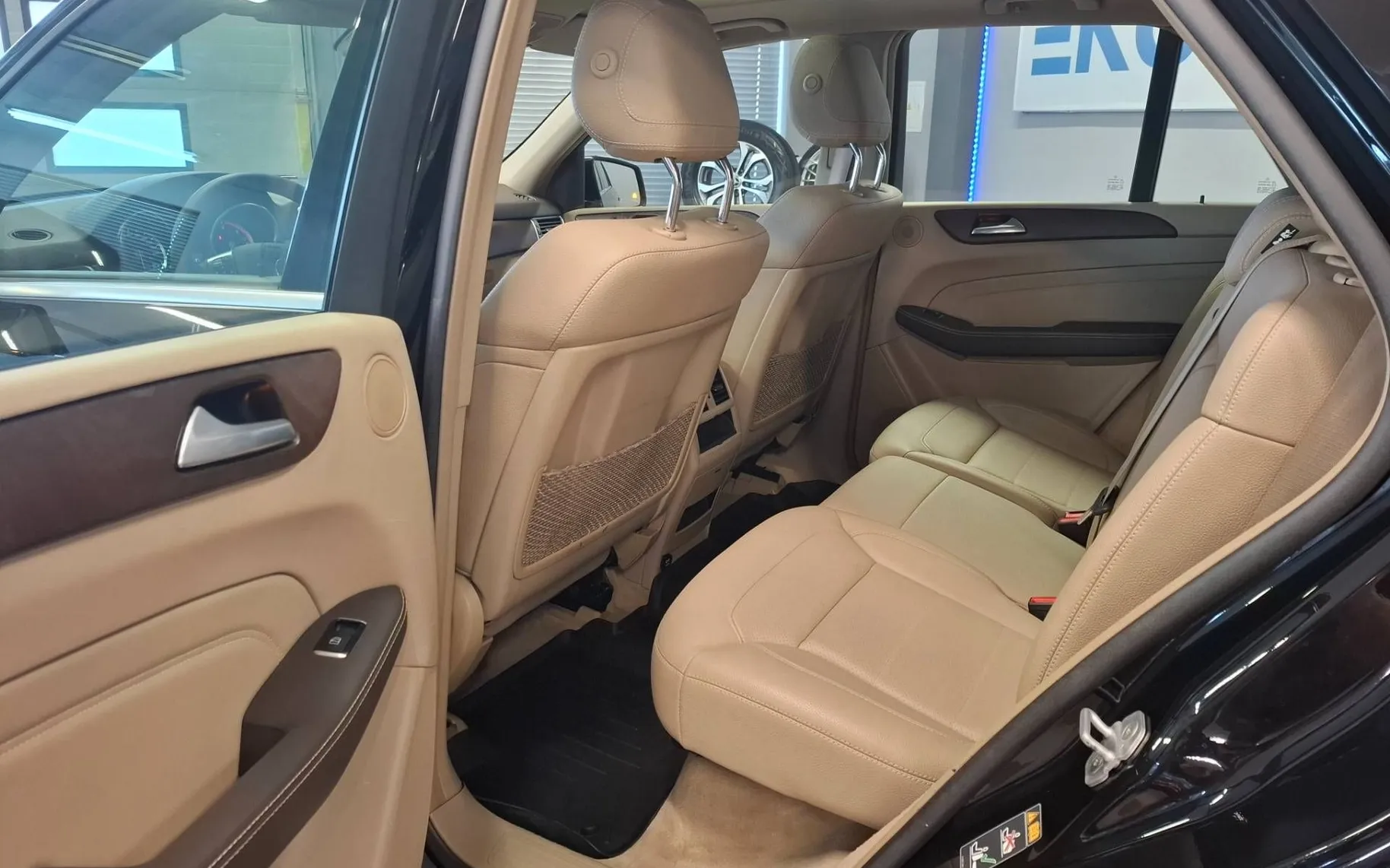 Notranja slika - Mercedes-Benz ML-Razred - ML 250 BlueTEC 4MATIC ACC-STR.OKNO-NAVI-XENON-AL - 9