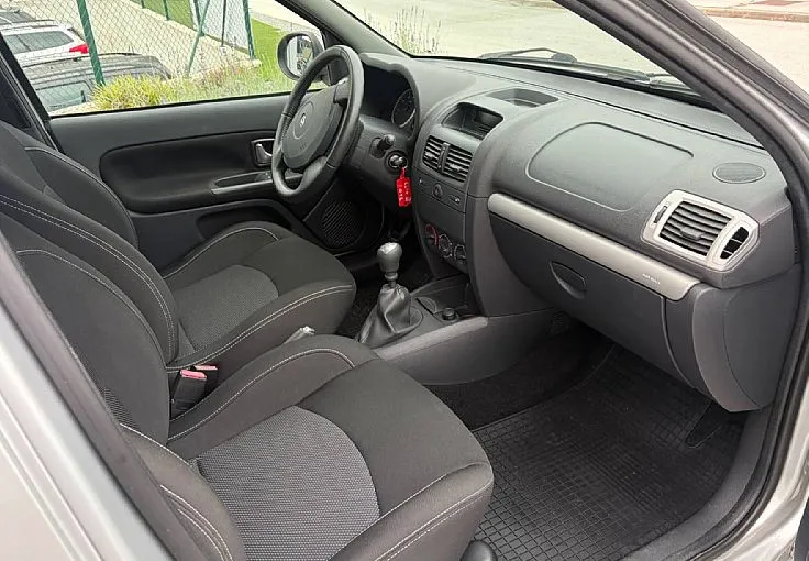 Zunanja slika - Renault Clio - 1.2 16V Storia Bye Bye SAMO 48400KM - 10