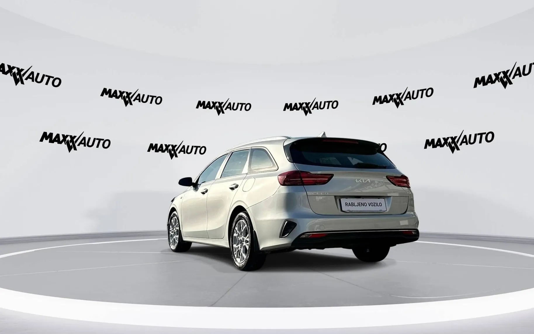 Notranja slika - KIA Ceed SW - 1.0 T-GDI LX Champion ISG - 7