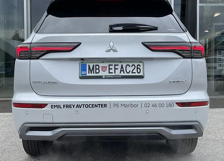 Zunanja slika - Mitsubishi Outlander - 2.4 PHEV Instyle Auto - 3