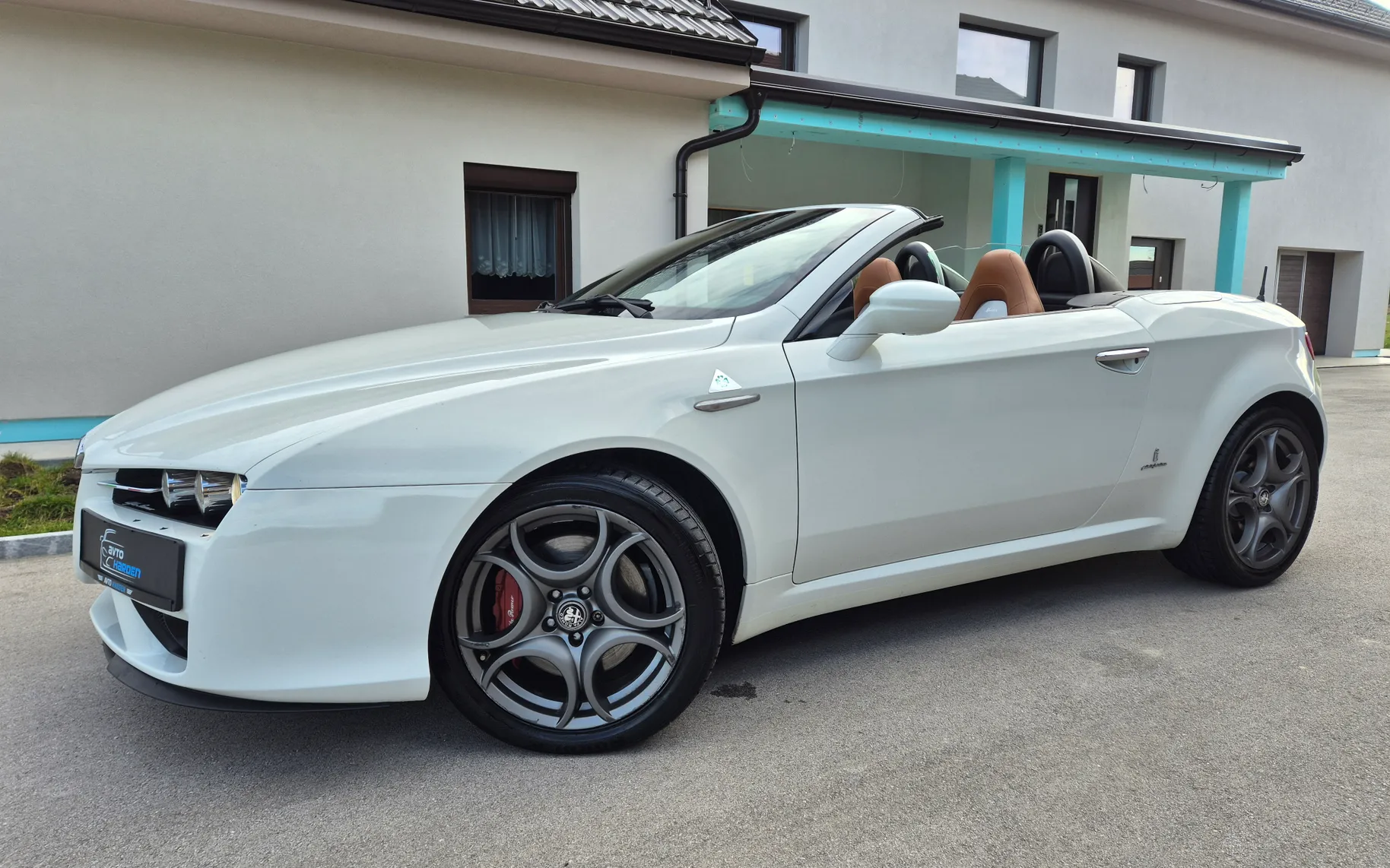 Zunanja slika - Alfa Romeo Spider - 2.4 - 2