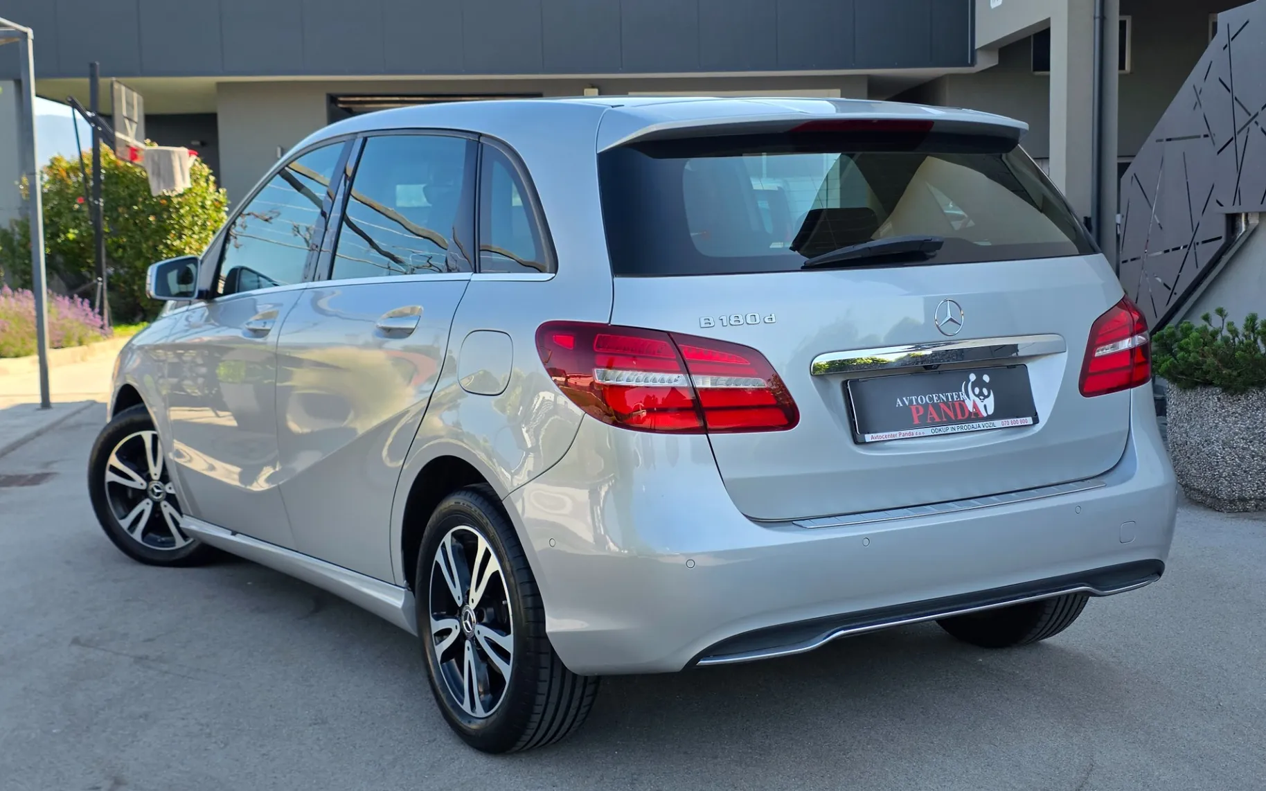 Zunanja slika - Mercedes-Benz B-Razred - B 180 d - 3
