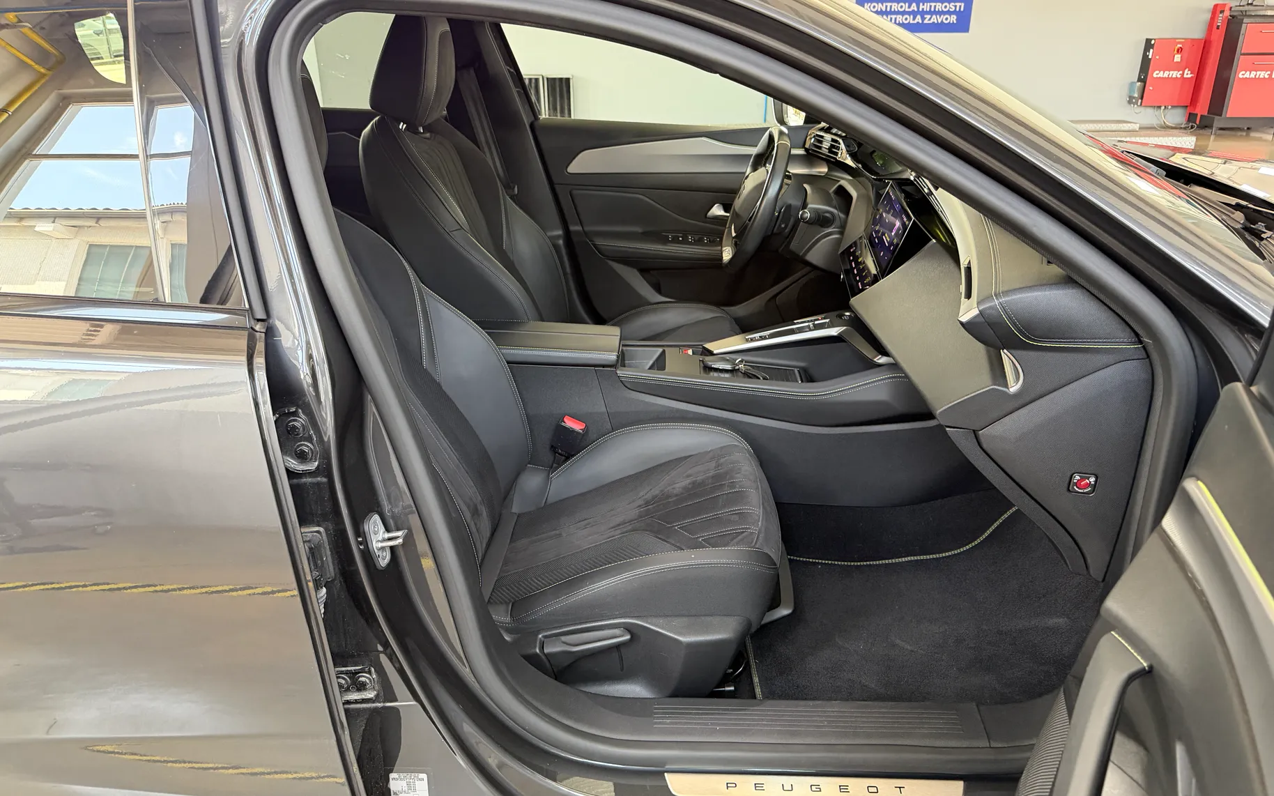 Notranja slika - Peugeot 408 - Peugeot - 35
