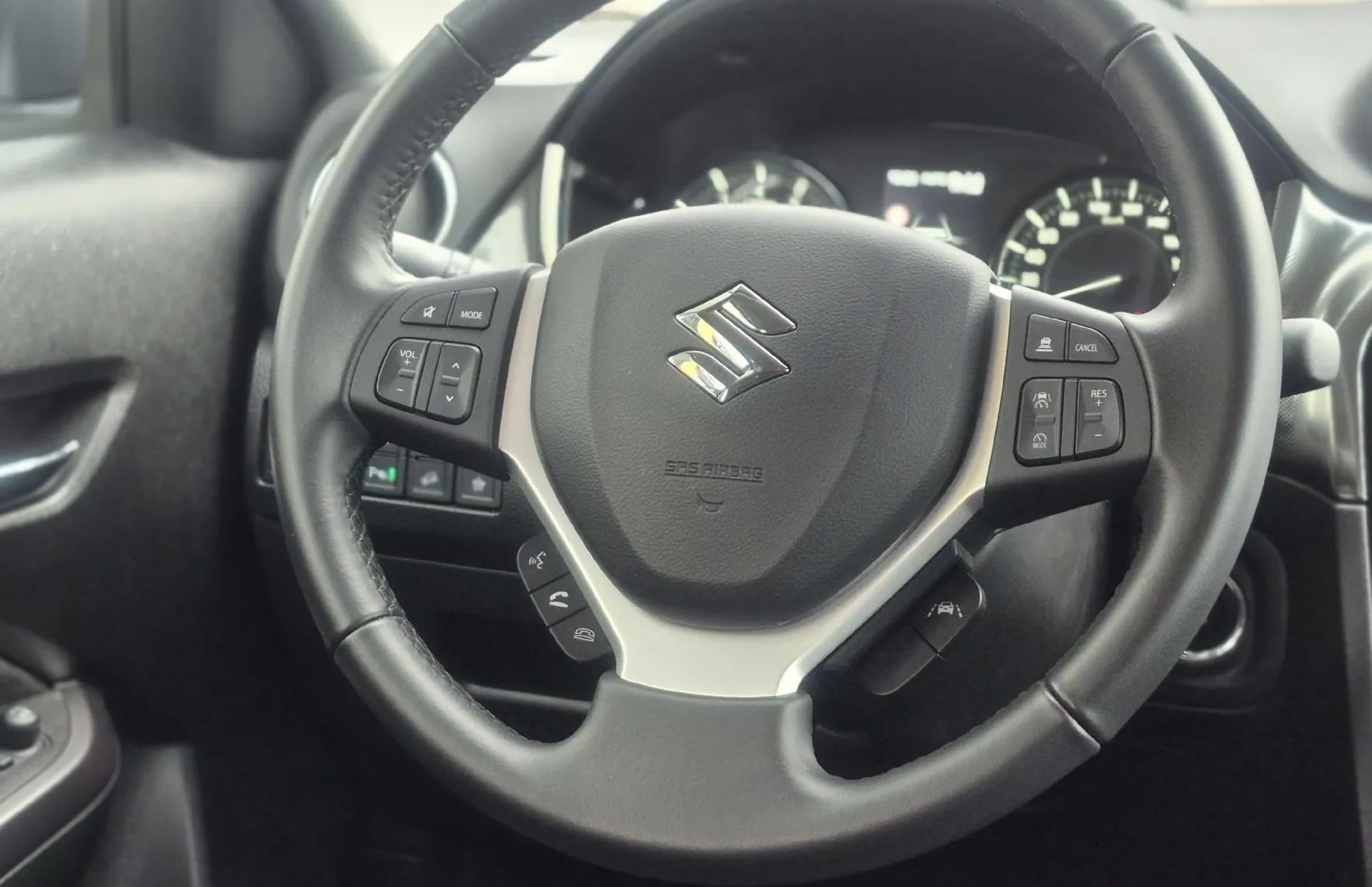 Zunanja slika - Suzuki Vitara - 1.4 Boosterjet AllGrip Hibrid Elegance - 11