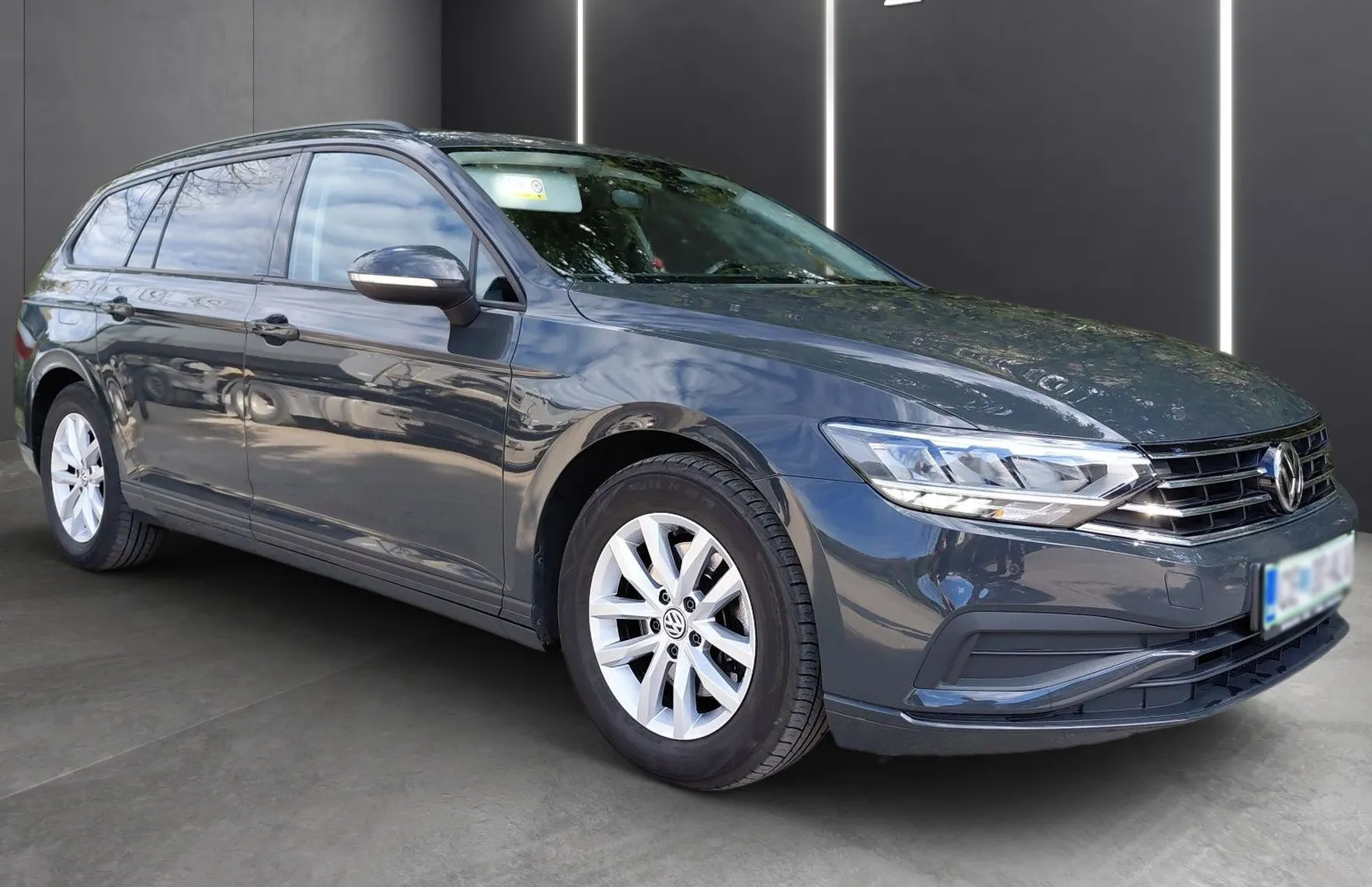 Zunanja slika - VW Passat - Variant 2.0 TDI  Business DSG Kamera - LED - Navi - 2