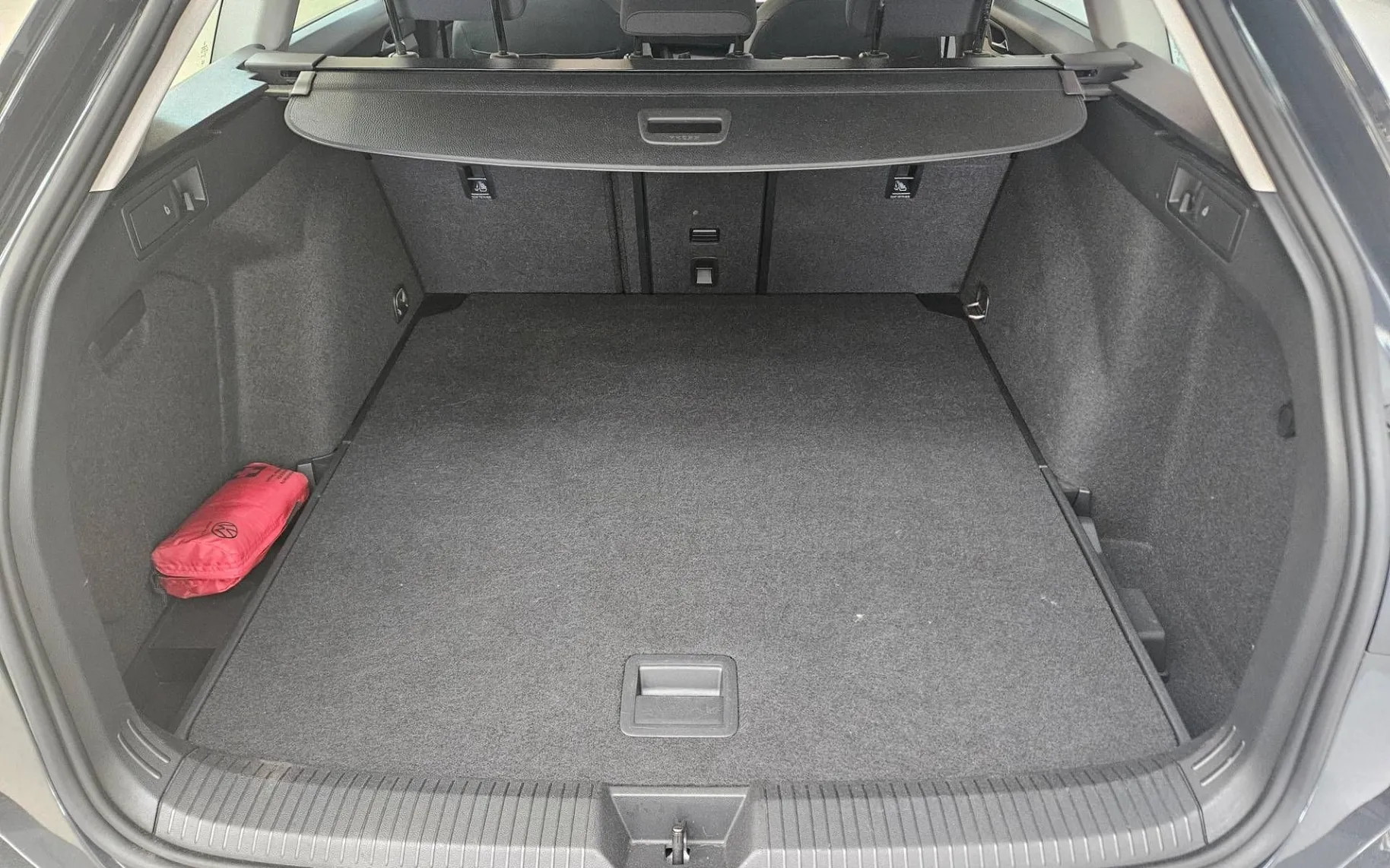 Notranja slika - Volkswagen Golf Variant - 2.0 TDI Life DSG 110 150 - 11