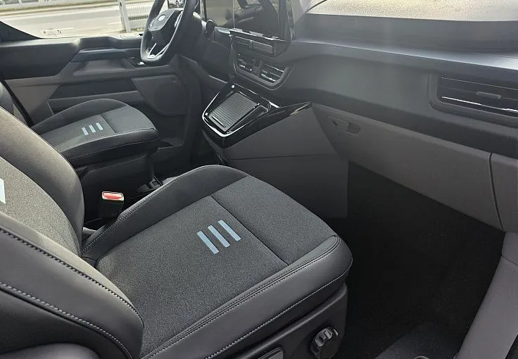 Zunanja slika - Ford Tourneo - Custom ACTIVE 2.0TDCi 125kw 170KM  A8 - 11