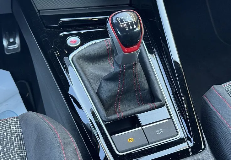 Zunanja slika - Volkswagen Golf - 2.0 TSI GTI - 10