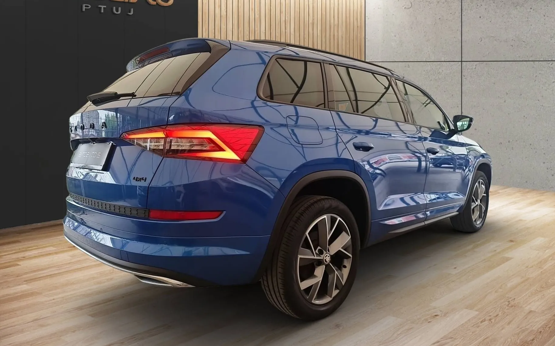 Zunanja slika - Škoda Kodiaq - 4x4 2.0 TDI Sportline DSG•7 SEDEŽEV•VL.NAPRAVA - 3
