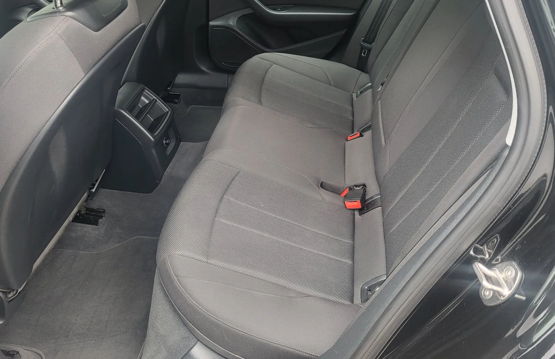 Zunanja slika - Audi A4 - Avant 2.0 TDI AUT navi-alu-pdc-led-radar temp-virtual - 16