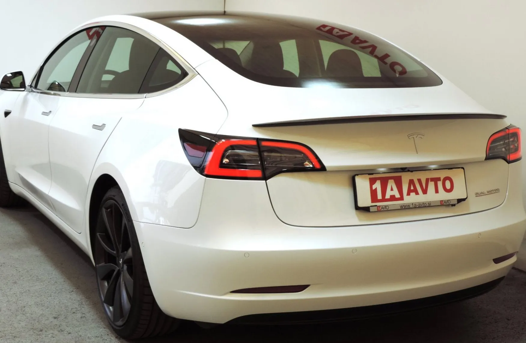 Zunanja slika - Tesla Model 3 - Performance AWD  Dual Motor 2x65 kW - 7