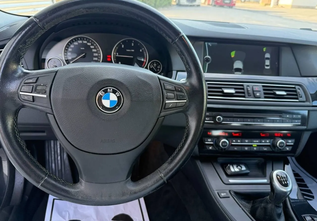 Notranja slika - BMW serija 5: - 520d SLO NA KREDIT BREZ POLOGA - 12