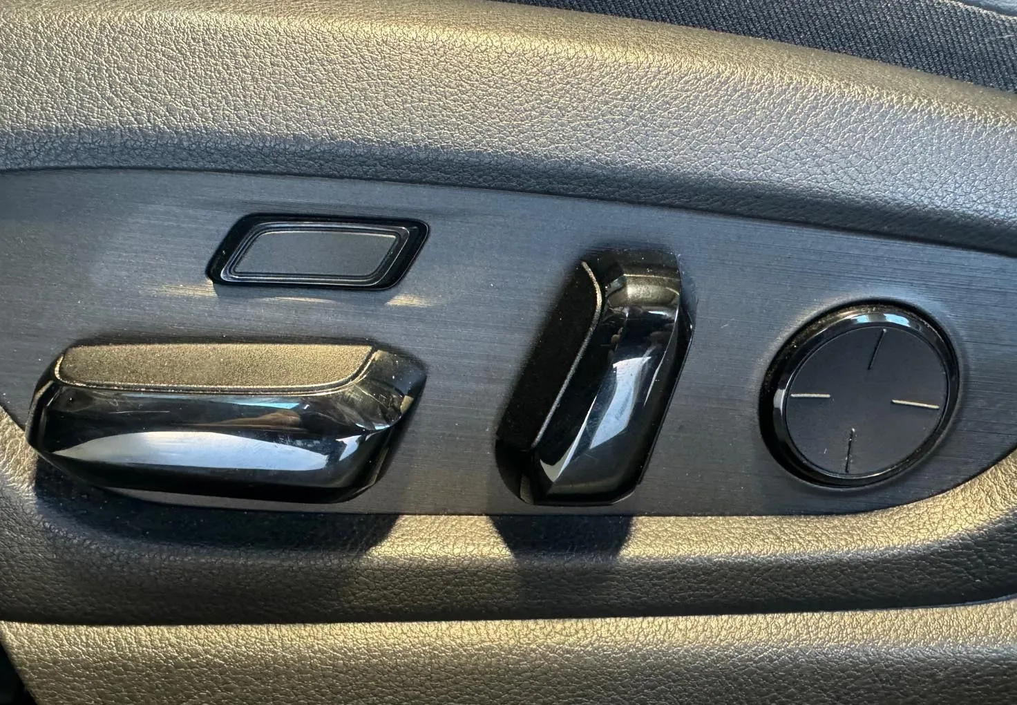 Zunanja slika - Lexus ES - 300H-EXECUTIVE-RADAR-HEADUP-MEMORY-USNJE-HLAJ.SED - 12