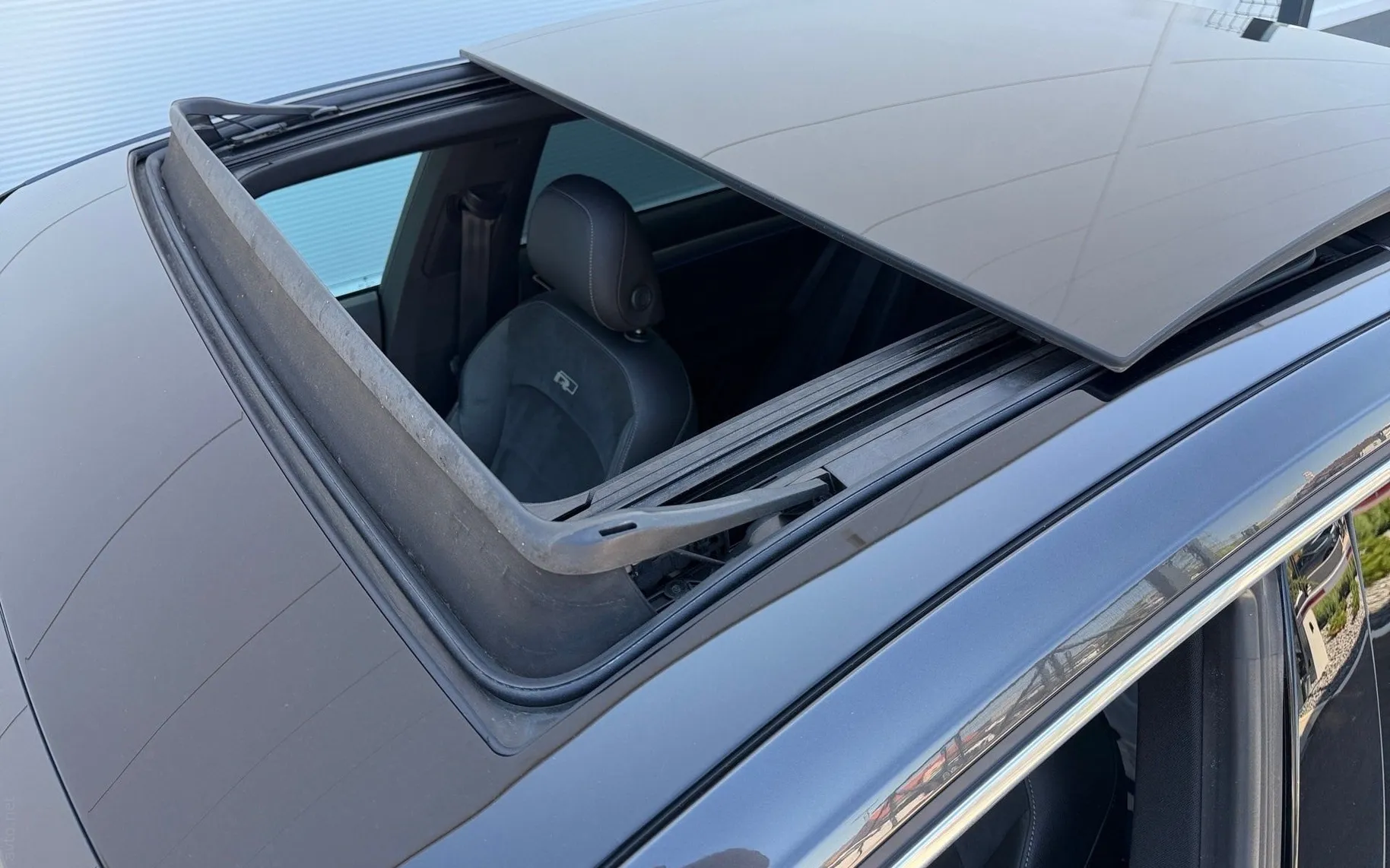 Notranja slika - Volkswagen Arteon - 4motion 2.0 TDI R-Line DSG-DCC-Panorama-Vl.kljuka. - 11