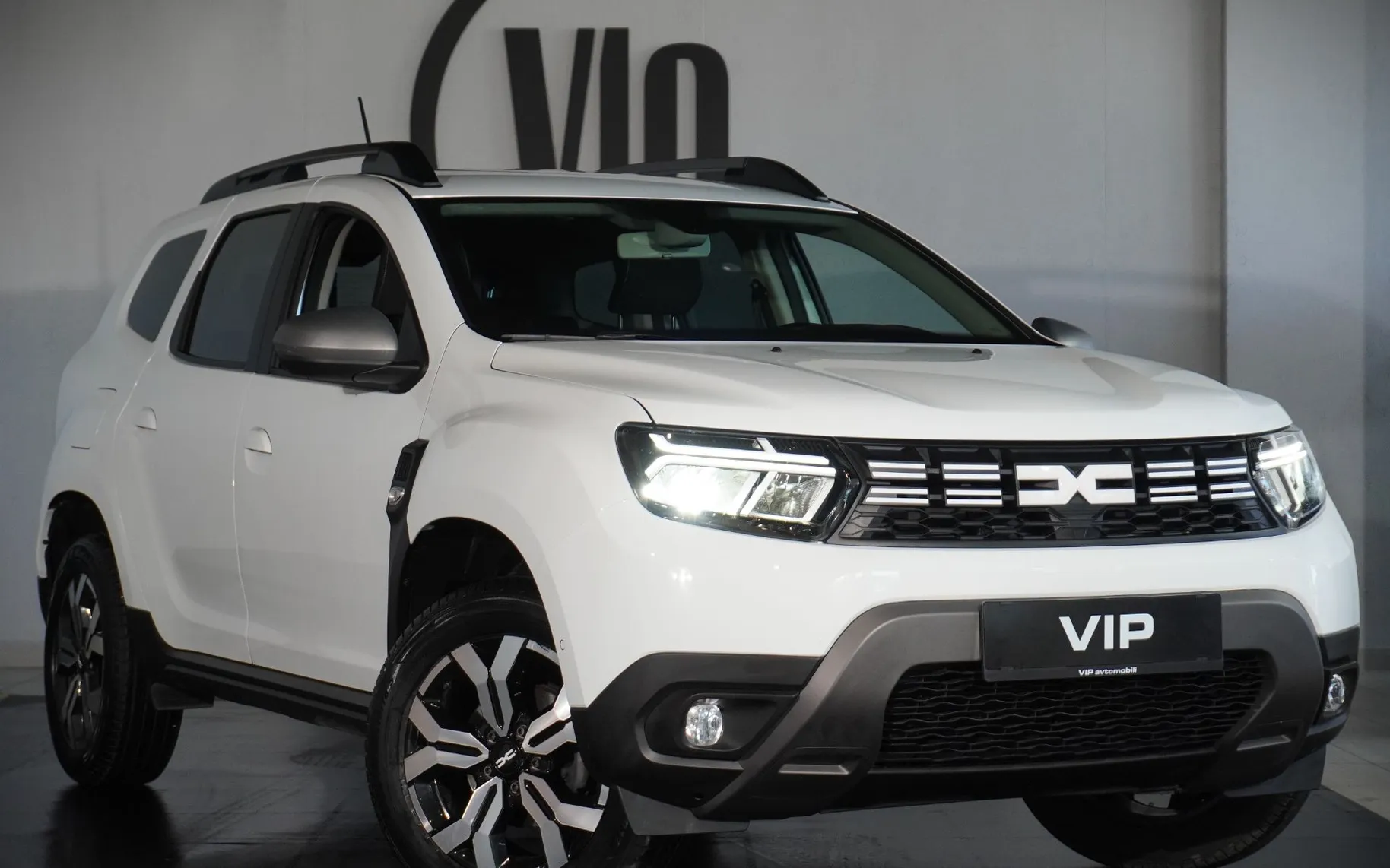 Zunanja slika - Dacia Duster - 1.5 Blue dCi 115 4x4 + SLOVENSKI + TOP - 3