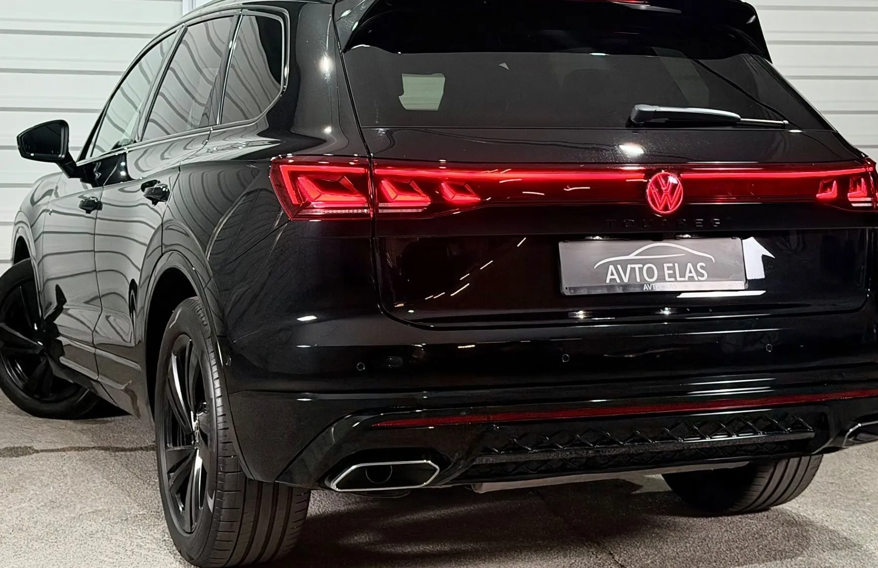 Zunanja slika - Volkswagen Touareg - 4MOTION V6 TDI BMT R-Line - ZRAČNO - KAMERA - 4