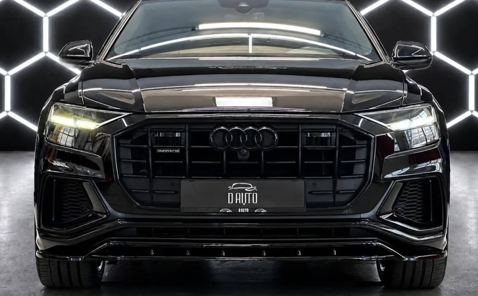 Zunanja slika - Audi Q8 - quattro 50 TDI S LINE|ZRACNO|3D KAMERA|KLJUKA| - 2