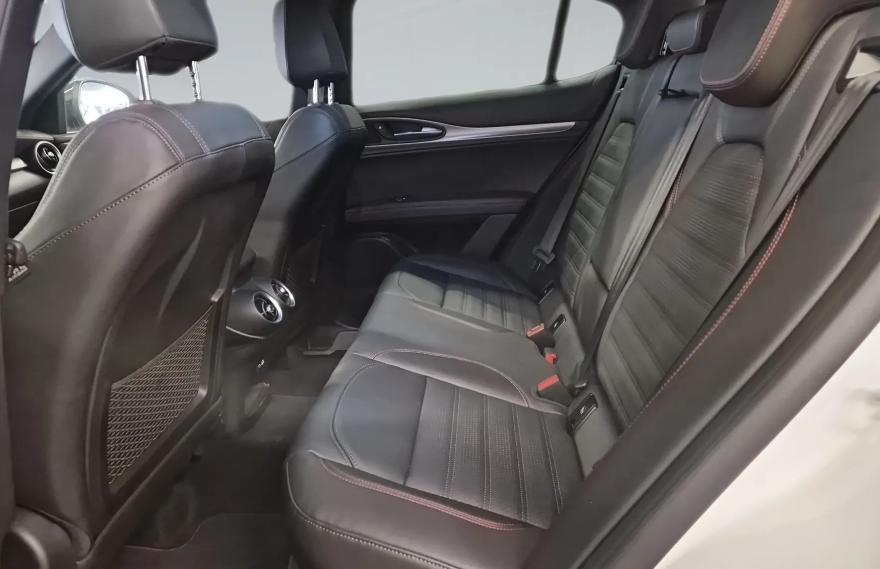 Zunanja slika - Alfa Romeo Stelvio - Q4 2.0 Turbo 16v 280 AT8 Q4 - 11