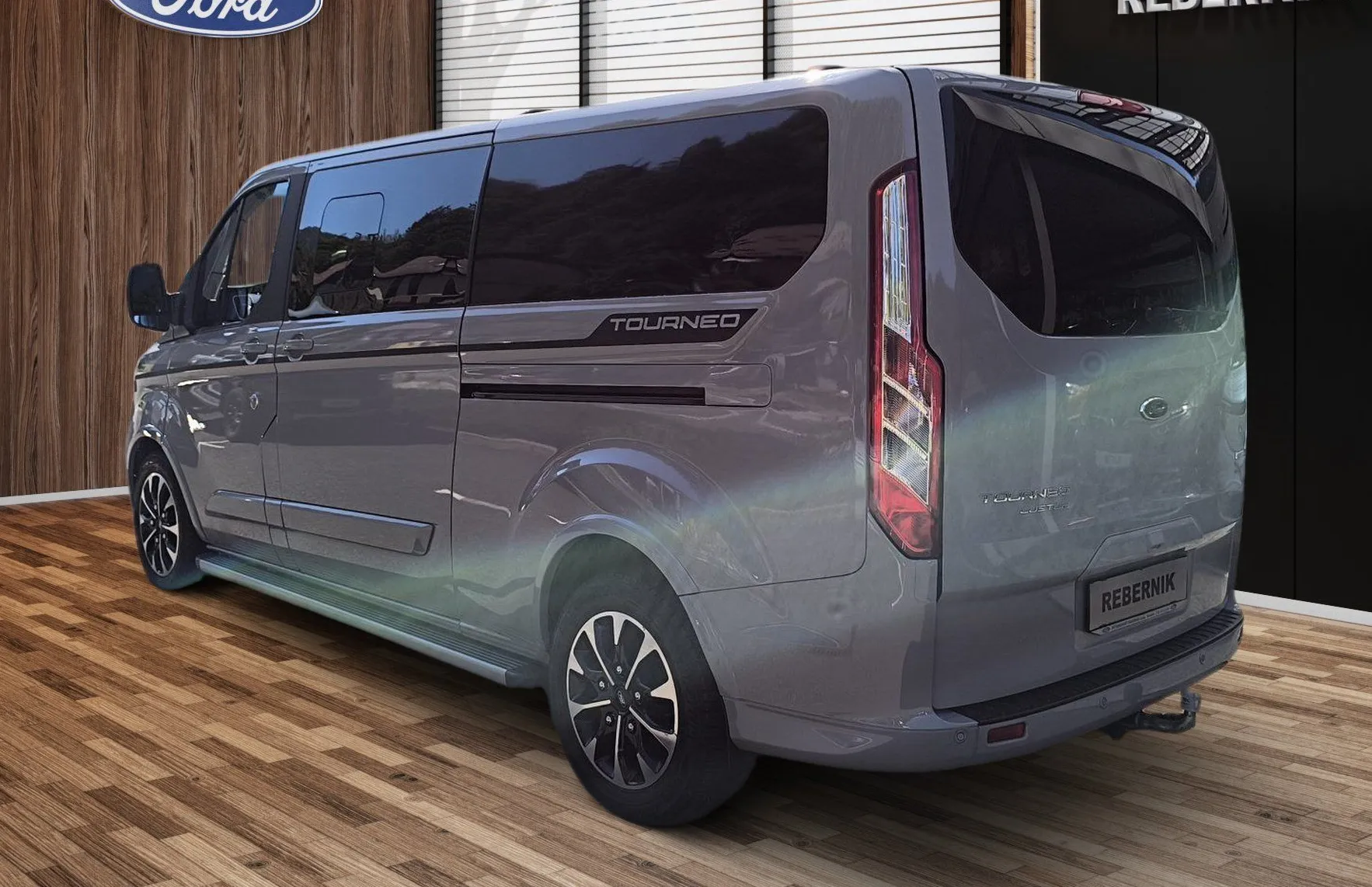 Zunanja slika - Ford Tourneo Custom Sport - 2.0 TDCi - 5