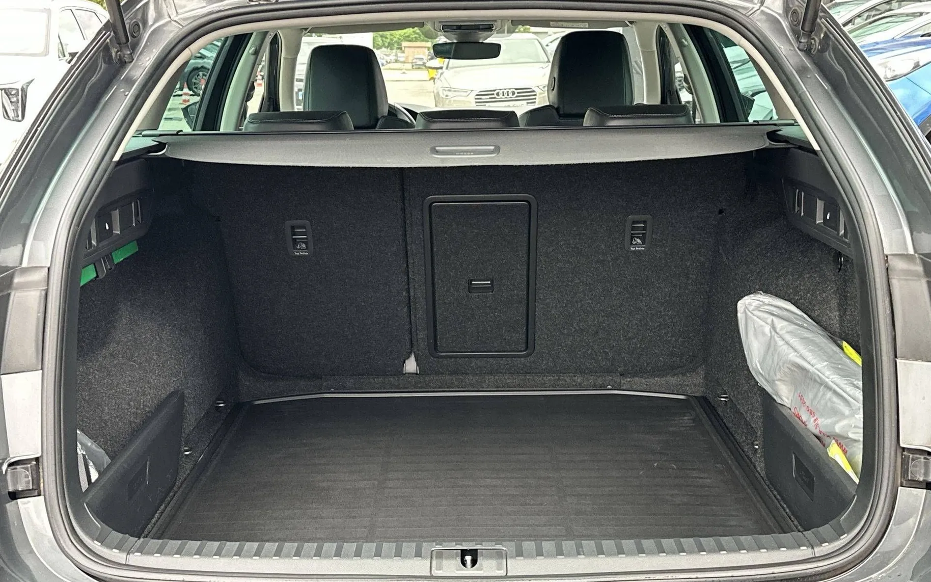 Notranja slika - Škoda Octavia - Combi 2.0 TDI Style DSG - 11