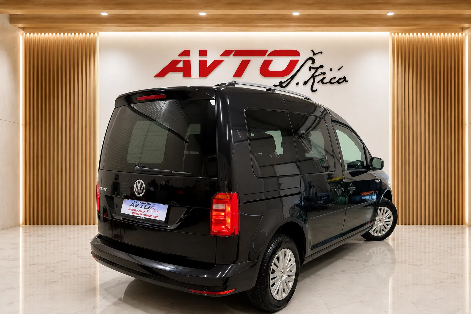 Notranja slika - Volkswagen Caddy - 2.0 TDI-2X DRSNA VRATA-NAuIGACIJA-LED-TEMPOMAT-P - 7