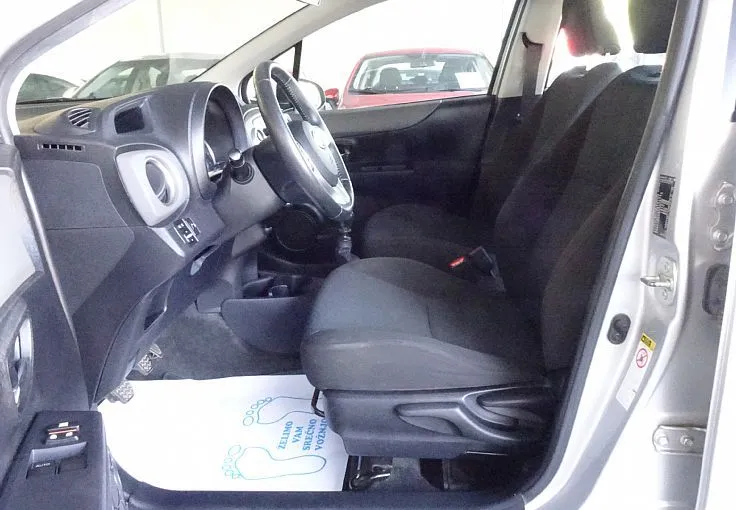 Zunanja slika - Toyota Yaris - 5V 1.33 1. LASTNIK SLO - KAMERA -  FINANCIRANJE - 6