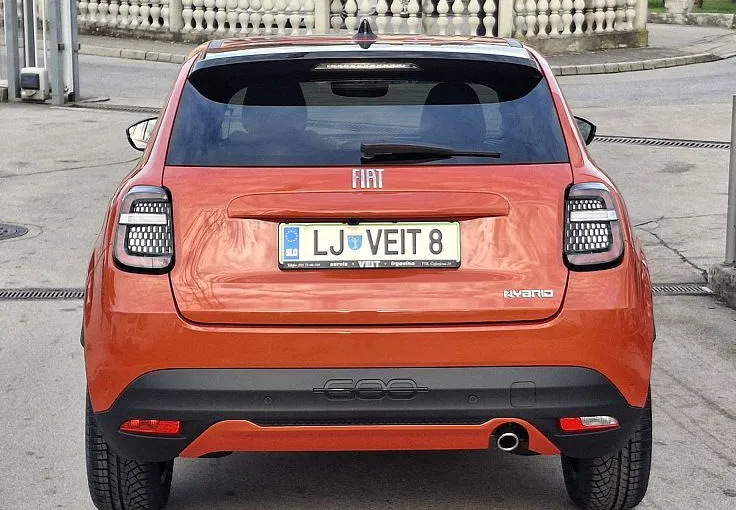 Zunanja slika - Fiat 600 - 1.2 T3 Hybrid DCT 110 LaPrima - 5