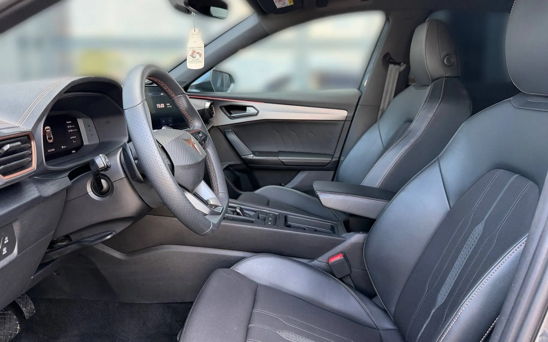 Notranja slika - Cupra Formentor - 1.4 eHybrid DSG... - 11