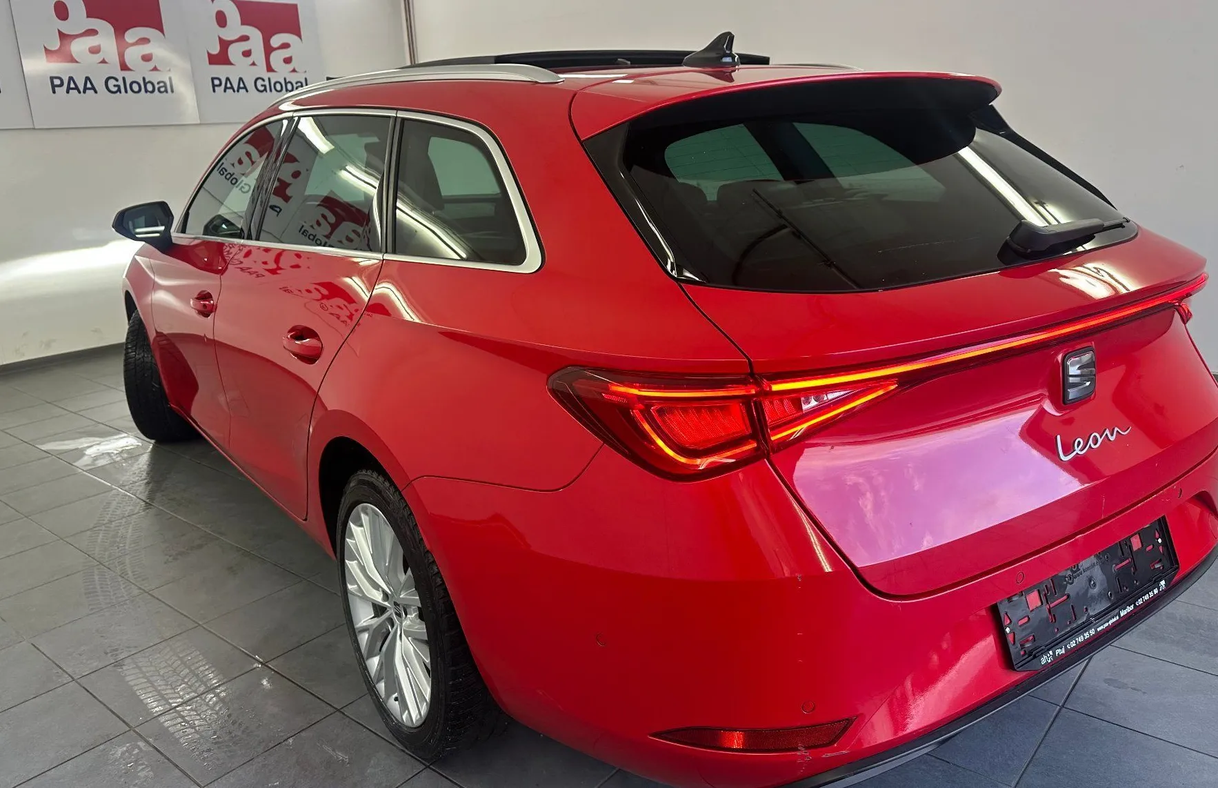 Zunanja slika - Seat Leon - 1.5 ETSI 110KW XCELLENCE.LED.KAMERA.PANORAMA - 3